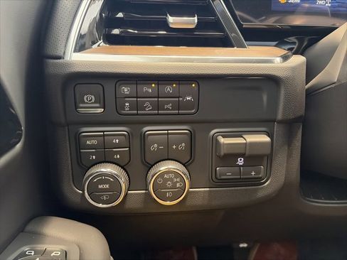 New 2026 Chevrolet Tahoe High Country image 19