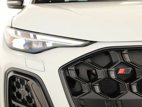 New 2026 Audi SQ5 Premium Plus AWD/4WD image 38