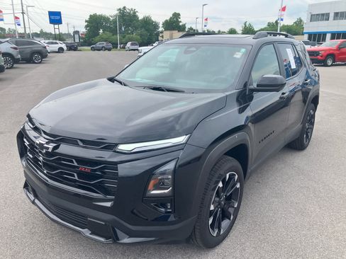 Used 2026 Chevrolet Equinox RS w/ Convenience Package III FWD image 3