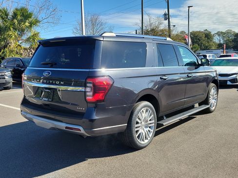 Used 2024 Ford Expedition Max Limited image 6