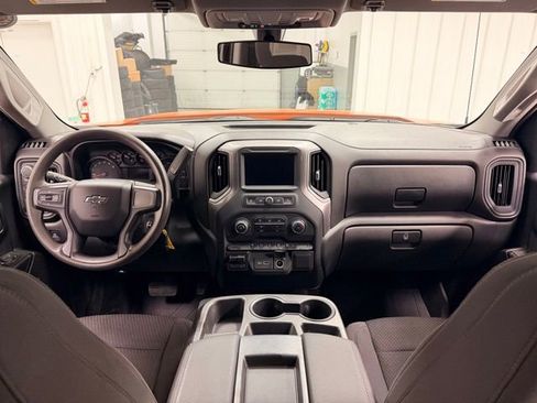 Certified 2021 Chevrolet Silverado 1500 Custom Trail Boss w/ LPO, Dark Essentials Package AWD/4WD image 19