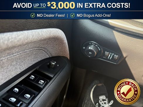 Used 2024 Jeep Compass Latitude AWD/4WD image 29