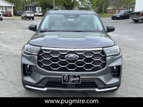 New 2026 Ford Explorer Platinum AWD/4WD image 2