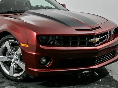 Used 2010 Chevrolet Camaro SS w/ RS Package image 2