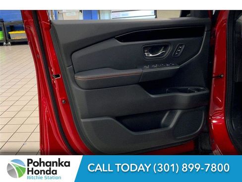 New 2025 Honda Pilot TrailSport image 14