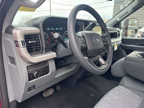 New 2026 Ford F250 XLT w/ FX4 Off-Road Package image 15
