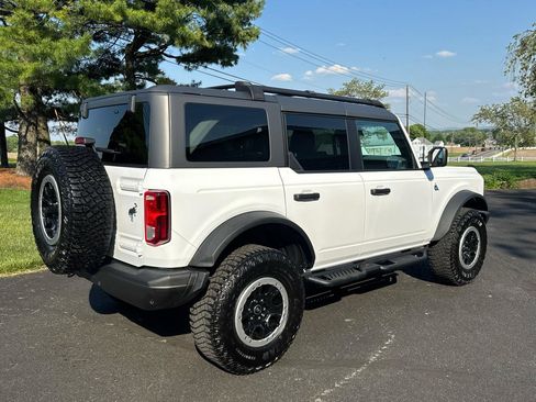 Used 2023 Ford Bronco Black Diamond w/ Sasquatch Package AWD/4WD image 5