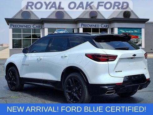 Used 2024 Chevrolet Blazer RS w/ Enhanced Convenience Package FWD image 2
