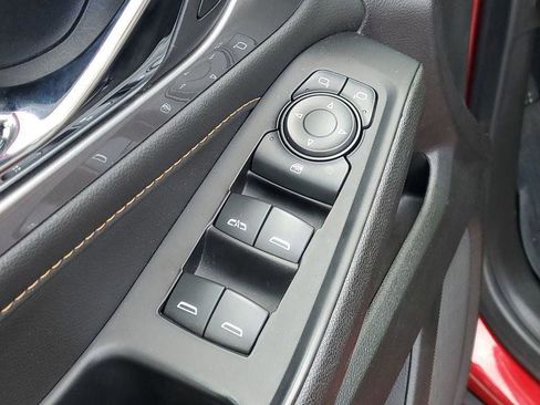 Used 2019 Chevrolet Traverse LT image 22