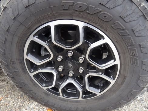 Certified 2021 Ford F150 XLT w/ Equipment Group 302A High image 15