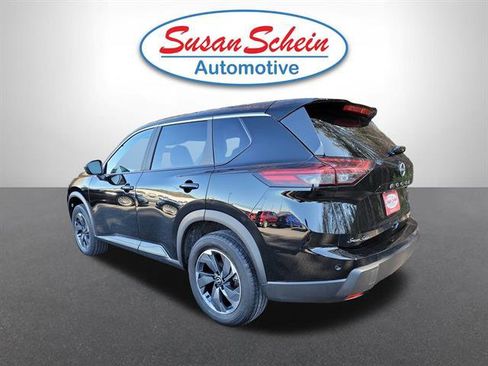 Used 2024 Nissan Rogue SV image 21