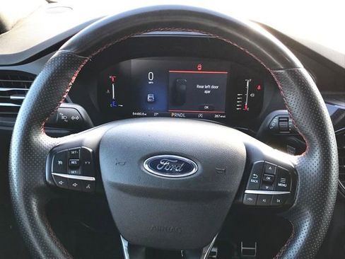 Used 2024 Ford Escape ST-Line image 8