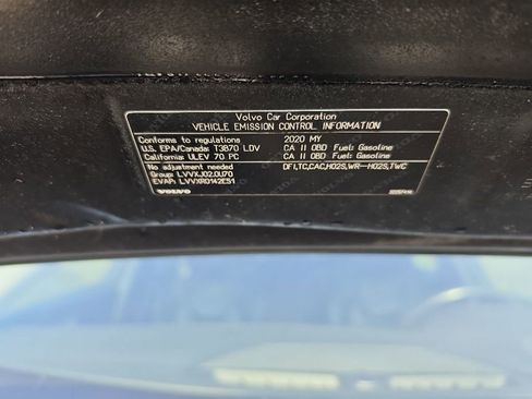 Used 2020 Volvo S60 T5 Momentum FWD image 11
