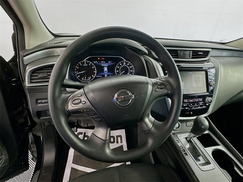 Used 2021 Nissan Murano S image 11