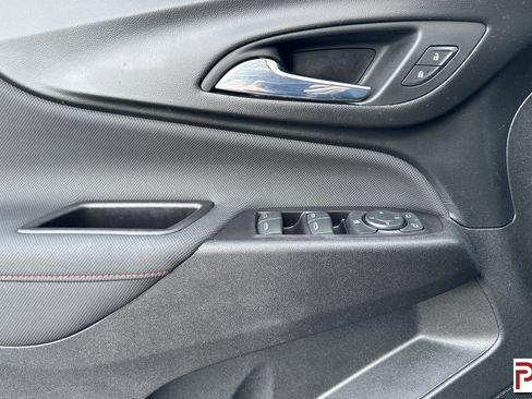 Certified 2022 Chevrolet Equinox RS w/ RS Leather Package image 11