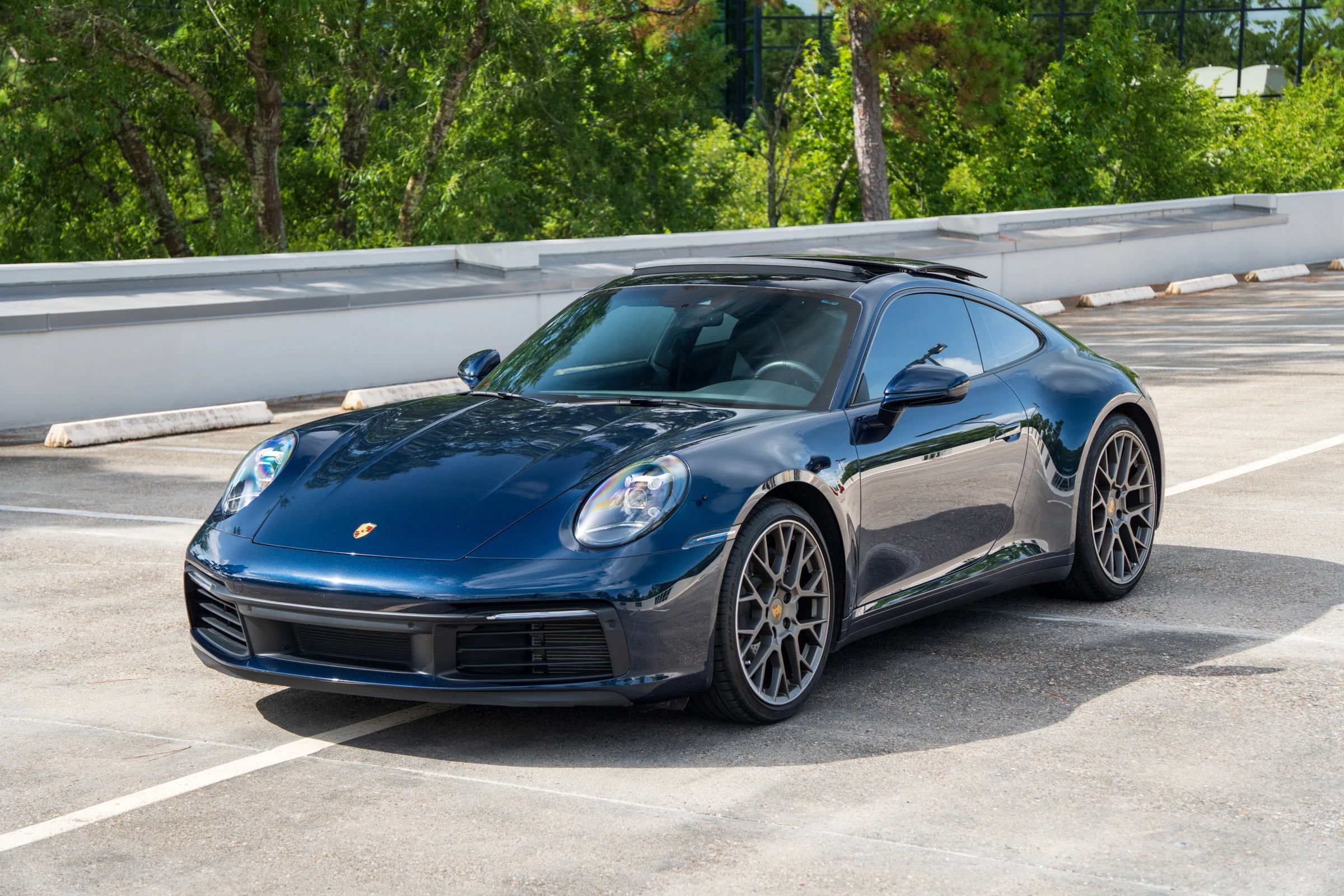 Used 2020 Porsche 911 Carrera RWD image 5