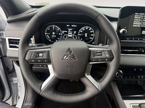 New 2025 Mitsubishi Outlander SEL Black Edition image 17