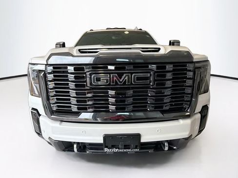 Certified 2024 GMC Sierra 2500 Denali Ultimate AWD/4WD image 2
