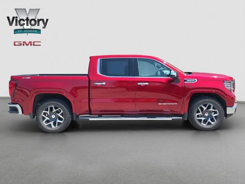 Used 2023 GMC Sierra 1500 SLT w/ SLT Premium Package AWD/4WD image 17