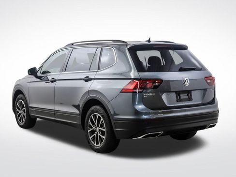 Used 2019 Volkswagen Tiguan SE w/ Panoramic Sunroof Package AWD/4WD image 3