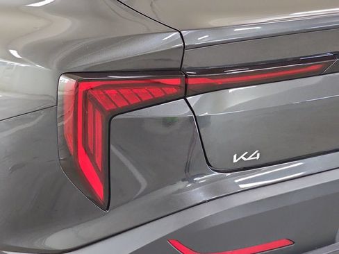 Used 2025 Kia K4 EX FWD image 31