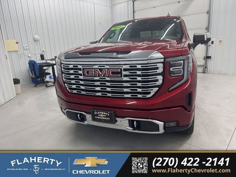 Used 2023 GMC Sierra 1500 Denali image 7