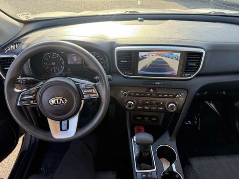 Used 2021 Kia Sportage LX FWD image 7