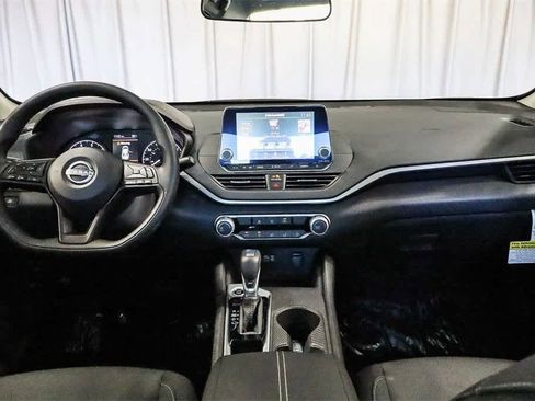 New 2025 Nissan Altima 2.5 S image 9