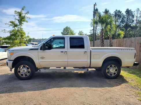 Used 2016 Ford F250 Platinum w/ FX4 Off-Road Package AWD/4WD image 3