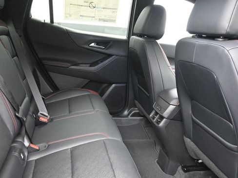New 2027 Chevrolet Equinox RS w/ Convenience Package III AWD/4WD image 10