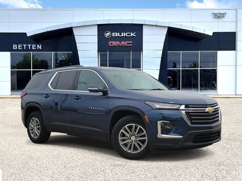 Used 2023 Chevrolet Traverse LT w/ LPO, Floor Liner Package AWD/4WD image 1