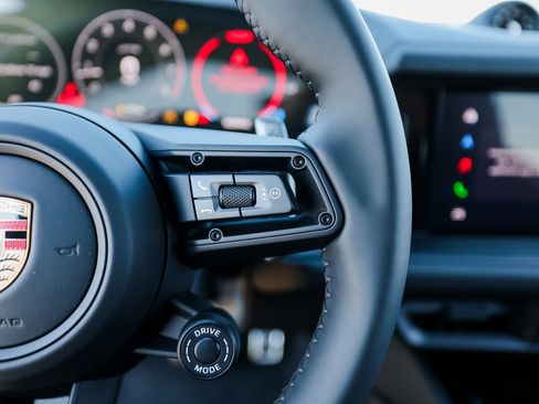 New 2026 Porsche Cayenne GTS image 16