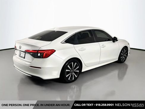 Used 2022 Honda Civic EX image 5