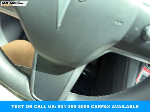Used 2023 Tesla Model Y Long Range AWD/4WD image 23
