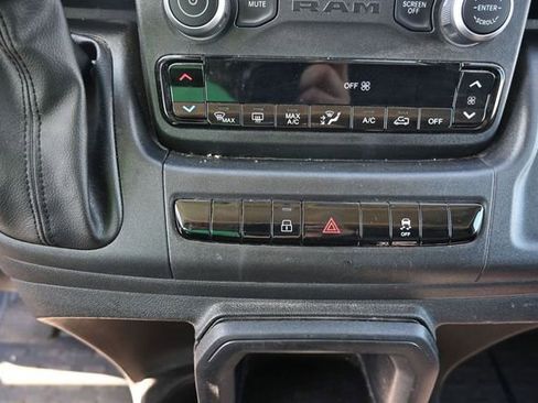 Used 2025 RAM ProMaster 2500 w/ Convenience Group FWD image 12