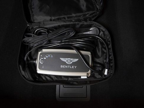Used 2020 Bentley Continental GT V8 image 58