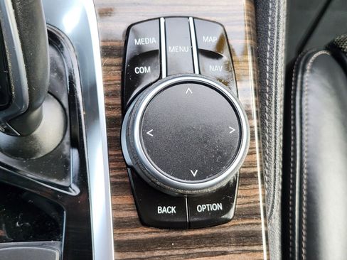 Used 2018 BMW 540i xDrive image 21