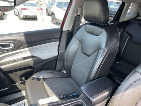 Used 2022 Jeep Compass Latitude AWD/4WD image 23
