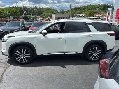 Certified 2024 Nissan Pathfinder Platinum w/ Cargo Package