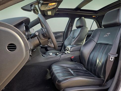 Used 2023 Chrysler 300 S image 14