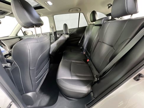 Used 2023 Subaru Outback Limited XT image 26