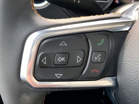 Certified 2024 Jeep Wrangler Unlimited Sahara AWD/4WD image 19