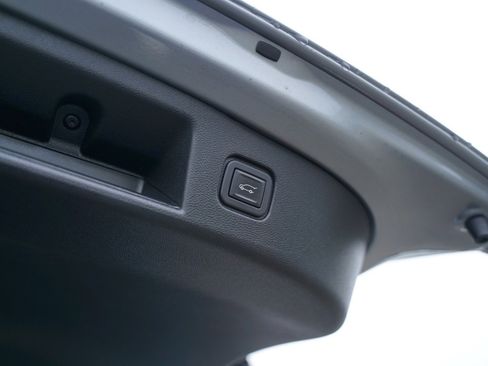 Used 2024 Chevrolet Blazer EV RS image 8