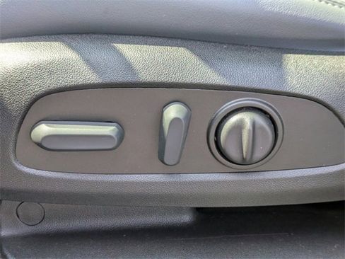 Used 2022 Buick Enclave Essence w/ LPO, Hit The Road Package image 23