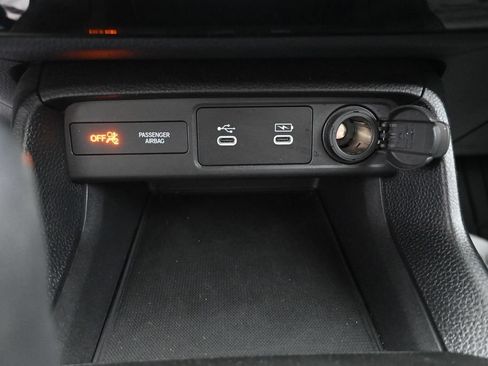 Used 2025 Honda Civic Sport image 27