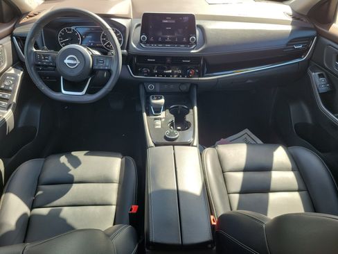 Used 2023 Nissan Rogue SL AWD/4WD image 12