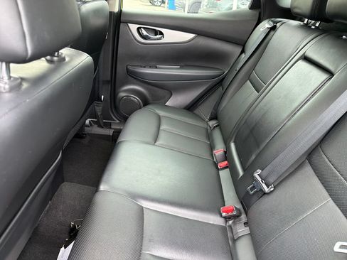 Used 2020 Nissan Rogue Sport SL w/ Premium Package FWD image 34