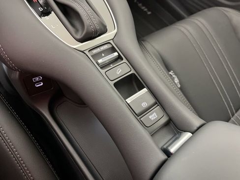 New 2026 Honda HR-V EX-L image 31