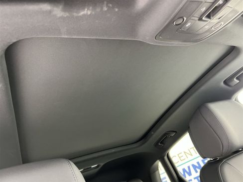 Used 2025 Audi Q3 2.0T Premium image 21