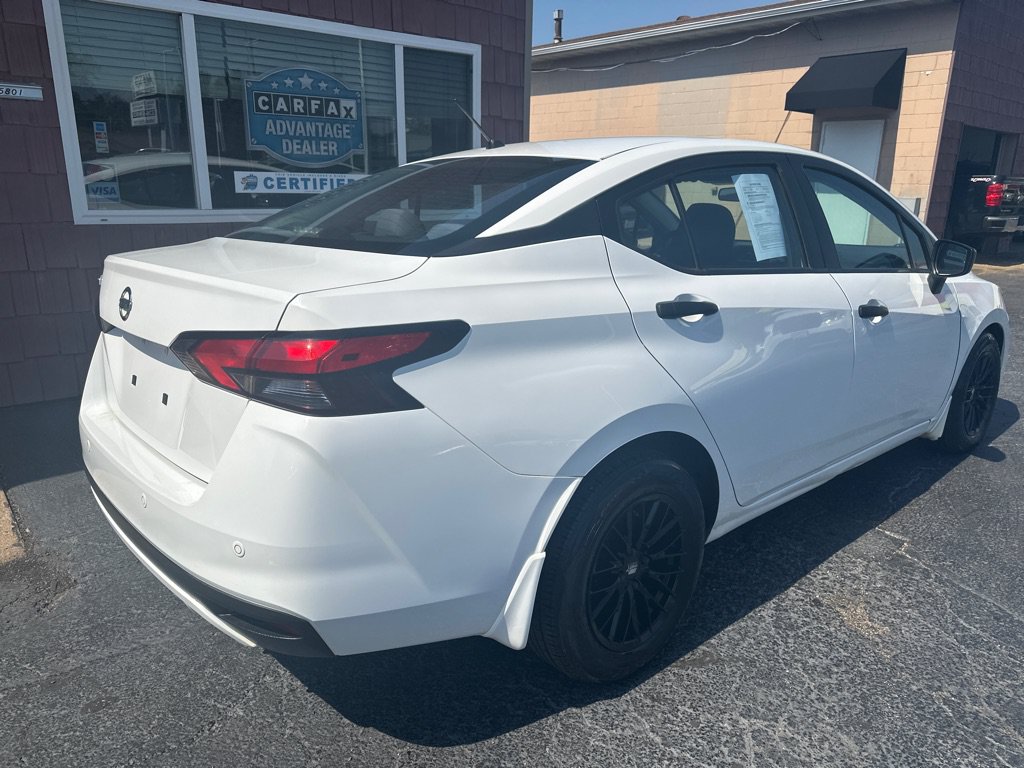 Used 2020 Nissan Versa S FWD image 5